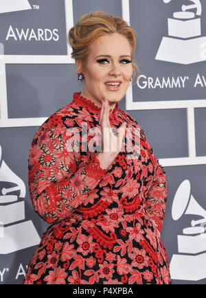 Adele al 55° Ann. Grammy Awards 2013 presso lo Staples Center di Los Angeles.a Adele  195 ------------- Red Carpet Event, verticale, STATI UNITI D'AMERICA, industria cinematografica, celebrità, fotografia, Bestof, arte cultura e intrattenimento, Topix celebrità moda / Verticale, meglio di, evento nella vita di Hollywood - California, moquette rossa e dietro le quinte, USA, industria cinematografica, celebrità, movie celebrità, personaggi televisivi, musica celebrità, fotografia, Bestof, arte cultura e intrattenimento, Topix, tre quarti, verticale, una persona, dall'anno , 2013, inchiesta tsuni@Gamma-USA.com Foto Stock