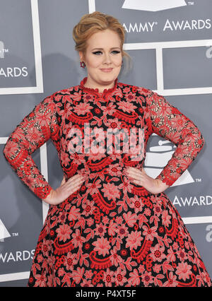 Adele al 55° Ann. Grammy Awards 2013 presso lo Staples Center di Los Angeles.Adele  193 ------------- Red Carpet Event, verticale, STATI UNITI D'AMERICA, industria cinematografica, celebrità, fotografia, Bestof, arte cultura e intrattenimento, Topix celebrità moda / Verticale, meglio di, evento nella vita di Hollywood - California, moquette rossa e dietro le quinte, USA, industria cinematografica, celebrità, movie celebrità, personaggi televisivi, musica celebrità, fotografia, Bestof, arte cultura e intrattenimento, Topix, tre quarti, verticale, una persona, dall'anno , 2013, inchiesta tsuni@Gamma-USA.com Foto Stock