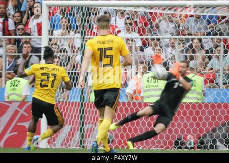 Mosca, Russia. Il 23 giugno, 2018. Michy Batshuayi del Belgio, Meunier Thomas del Belgio e Ben Mustapha Farouk di Tunisia durante Belgium-Tunisia partita valevole per il secondo round del gruppo G del 2018 World Cup svoltasi a Spartak Stadium. Belgio vince la Tunisia con il punteggio di 5-2. Credito: Thiago Bernardes/Pacific Press/Alamy Live News Foto Stock