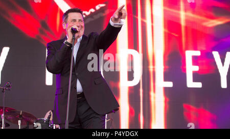 Edinburgh, Regno Unito. Il 23 giugno 2018. Tony Hadley in concerto al Rock consente di Scozia, Dalkeith Country Park, Edimburgo, Gran Bretagna 23 giugno 2018 Credit: Stuart Westwood/Alamy Live News Foto Stock