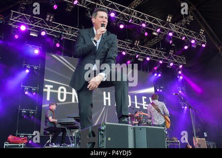 Edinburgh, Regno Unito. Il 23 giugno 2018. Tony Hadley in concerto al Rock consente di Scozia, Dalkeith Country Park, Edimburgo, Gran Bretagna 23 giugno 2018 Credit: Stuart Westwood/Alamy Live News Foto Stock