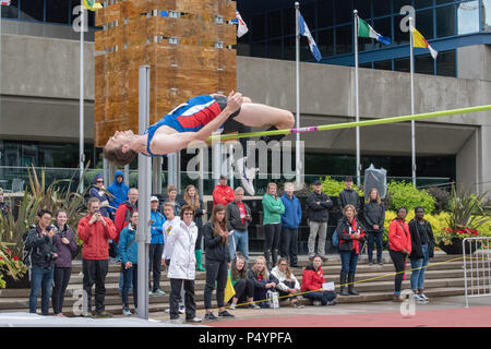 Alberta, Canada. Il 23 giugno 2018. Mike Mason in Uomini Salto in alto al via Takeover, Olympic Plaza, centro di Calgary, Alberta, Canada. Credito: M.J. Daviduik/Alamy Live News Foto Stock