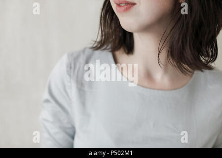 In prossimità di metà donne adulte Foto Stock