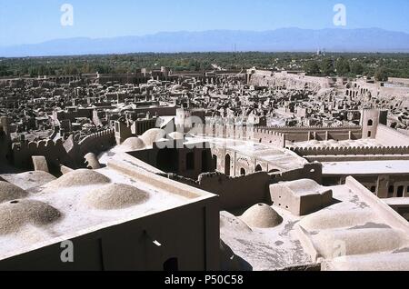 L'Iran. Kerman provincia. Paese di Bam. La cittadella. Databili intorno al 2.000 anni fa. Parthian Empire. Visualizzare Bam prima del terremoto, 2003. Unesco - Sito Patrimonio dell'umanità. Foto Stock