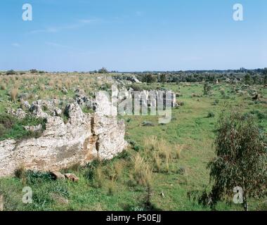 La Siria. Amrit. Città fondata intorno all'anno 3000 A.C. dagli Amorei. Vista parziale di rovine. A sud di Tartous. Foto Stock