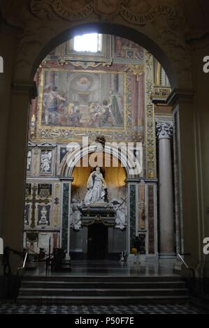 Arcibasilica di San Giovanni in Laterano. Interno, ricostruita da Francesco Borromini (1599-1667). 1646-1649. Roma. L'Italia. Foto Stock