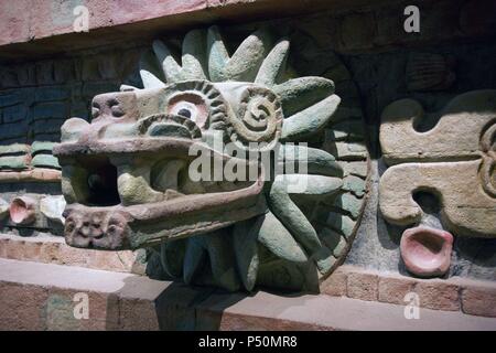 Testa di Quetzalcoatl (Serpente Piumato). Camera di Teotihuacan. Museo Nazionale di Antropologia. Città del Messico. Messico. Foto Stock