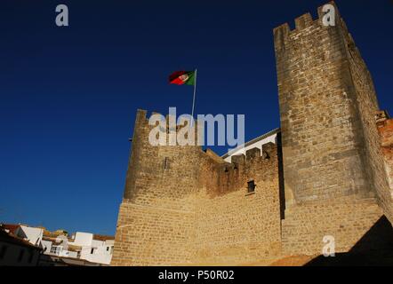 Il Portogallo. Loule. Castello moresco ricostruito dopo la Reconquista da dom Paio Peres Correia. Algarve. Foto Stock