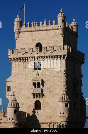 ARTE gotico-TARDIO. ESTILO MANUELINO. Il Portogallo. ARRUDA, Francisco de (m.1547). Arquitecto portugués. 'TORRE DE BELEN'. Fortín construido entre 1515 y 1519 por Orden de MANUEL I 'EL' Afortunado para proteger la costa portuguesa. Consta de dos cuerpos: el baluarte y esagonale la torre cuadrada. Detalle. Decalarada Patrimonio de la humanidad por la UNESCO. LISBOA. Foto Stock