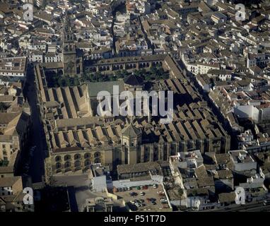 AEREA DE LA MEZQUITA CATEDRAL DE CORDOBA VISTA desde el SUR- ARQUITECTURA HISPANOMUSULMANA. Posizione: MEZQUITA-esterno, Spagna. Foto Stock