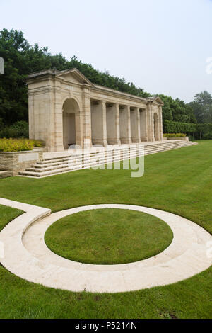 Bayeux, Normandia, Francia - il memoriale di Bayeux a Bayeux Commonwealth War Graves cimitero Foto Stock