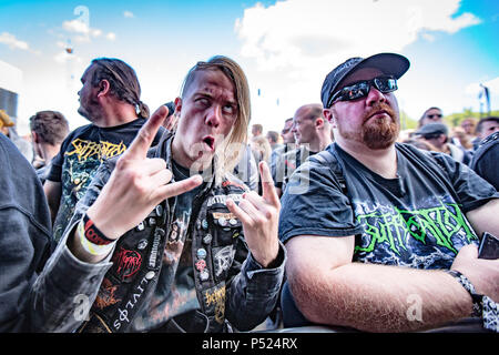 Danimarca Copenhagen - Giugno 23, 2018. Heavy Metal tifosi assistere a un concerto dal vivo con la American band death metal soffocamento a Copenhell 2018 a Copenaghen. (Photo credit: Gonzales foto - Thomas RASMUSSEN). Credito: Gonzales foto/Alamy Live News Foto Stock