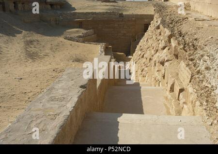 Mastaba di Irukaptah. V dinastia. Antico Regno. Scale di accesso. Saqqara. L'Egitto. Foto Stock