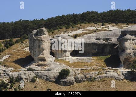 L'Ucraina. Repubblica autonoma di Crimea. Paesaggio eroso nei pressi di Bakhchisaray. Foto Stock