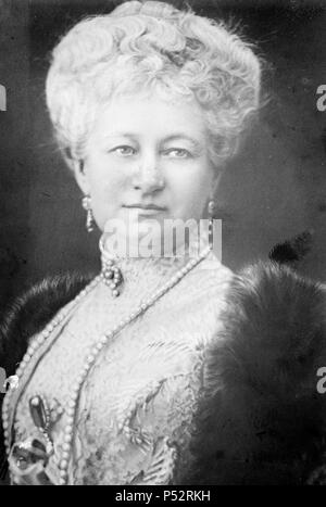 Augusta Victoria di Schleswig-Holstein (1858-1921), ultimo tedesco imperatrice e moglie di Kaiser Wilhelm II, che morì in esilio dopo suo marito abdicazione. Foto Stock