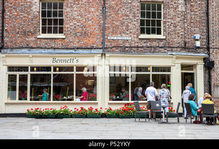 Il Bennett's Cafe & Bistro, York, Inghilterra, Regno Unito. Foto Stock
