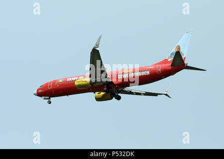 Hannover, Bassa Sassonia, Germania, Boeing 737-800 della compagnia aerea TUIfly Foto Stock