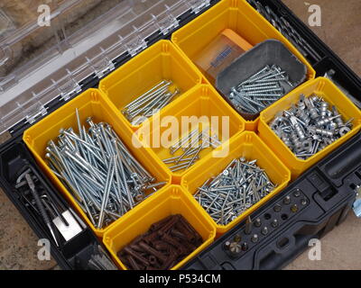 Professional trademan completamente equiped tool kit contiene le chiusure che sono necessari anche per il suo lavoro Foto Stock