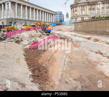Un sospetto o romana strada sassone è stato scoperto sotto Victoria Square nel centro della città di Birmingham, durante gli scavi per la nuova linea metropolitana, Inghilterra. Foto Stock
