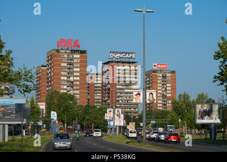 Belgrado, Serbia - Maggio 03, 2018: vista la mattina su Mihajla Pupina boulevard Foto Stock