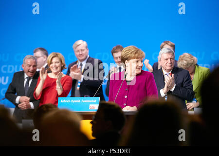 Berlino, Germania - Il leader del partito Angela Merkel al trentesimo federale congresso di partito della CDU.