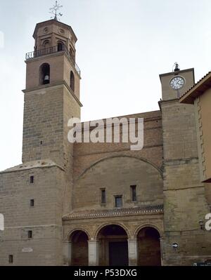 ARTE S. XVIII. ESPAÑA. La Iglesia PARROQUIAL DE AUSEJO. Vista generale de la fachada principal donde destacan sus tres arcos de estilo clásico. AUSEJO. La Rioja. Foto Stock