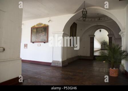 Ecuador.Quito.centro historico.convento di La Merced (XVII secolo). Chiostro principale. Foto Stock