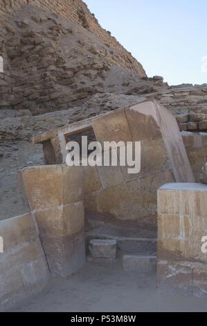 L'Egitto. Saqqara. Djoser complesso. Il serdab, una piccola camera racchiusa. Terzo Millennio. Antico Regno. Foto Stock