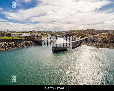 Vista aerea del porto di Amlwch su Anglesey, Galles del Nord, Regno Unito. Foto Stock