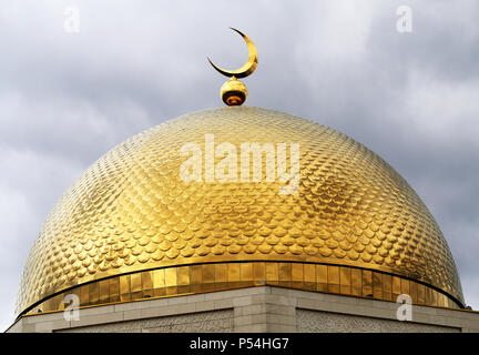 Foto di un bel monumento di accettazione dell Islam in Tatarstan Foto Stock