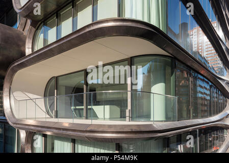 Zaha Hadid edificio condominiale a 520 West 28th Street, linea alta, Chelsea, New York City, Stati Uniti d'America Foto Stock