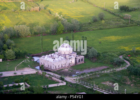 Vista in vecchia moschea dal castello vicino Skhoder in Albania Foto Stock