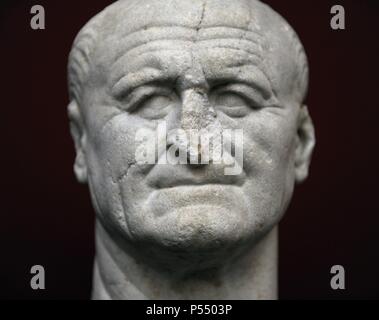 Vespasiano (Titus Flavius Vespasianus) (9-79). Imperatore Romano (69-79). Fondatore della dinastia Flavia. Busto. Il marmo. 70 A.C. Da Napoli. La Carlsberg Glyptotek museo. Copenhagen. La Danimarca. Foto Stock