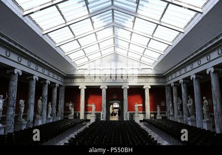 La Danimarca. Copenhagen. Ny Carlsberg Glyptotek. Hall. Interno. Foto Stock