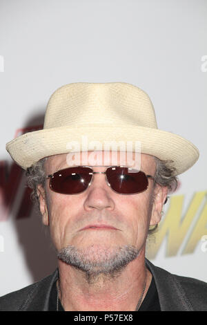 Los Angeles, California, USA. Il 25 giugno, 2018. Michael Rooker 25/06/2018 La prima mondiale di "Ant-Man e Wasp" tenutasi a Hollywood, CA Foto di Izumi Hasegawa / HollywoodNewsWire.co Credito: Hollywood News filo Inc./Alamy Live News Foto Stock