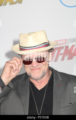 Los Angeles, California, USA. Il 25 giugno, 2018. Michael Rooker 25/06/2018 La prima mondiale di "Ant-Man e Wasp" tenutasi a Hollywood, CA Foto di Izumi Hasegawa / HollywoodNewsWire.co Credito: Hollywood News filo Inc./Alamy Live News Foto Stock