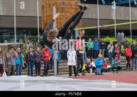 Giugno 23, 2018; Uomini Salto in alto al via Takeover, Olympic Plaza, centro di Calgary, Alberta, Canada. Foto Stock