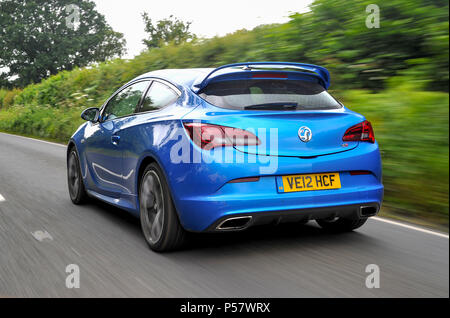 2012 Vauxhall Astra VXR British calda boccaporto auto sportiva Foto Stock