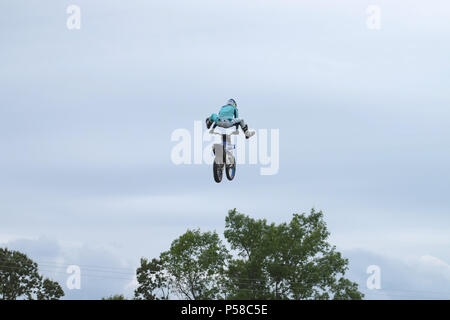 Antenna stunt motocross Foto Stock