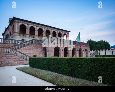 Torreglia, Italia - 26 Maggio 2018: Villa dei Vescovi è un veneziano di villa rinascimentale. Attualmente è un museo aperto al pubblico. Foto Stock