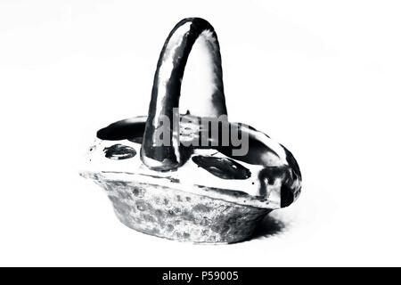 Close up di vintage in vetro decorativo contenitore isolato su una superficie bianca. Foto Stock