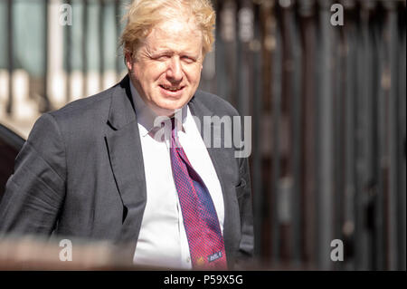 Londra 26 giugno 2018, ,Boris Johnson, Ministro degli Esteri, arriva in una riunione del gabinetto a 10 Downing Street, Londra Credit Ian Davidson/Alamy Live News Foto Stock