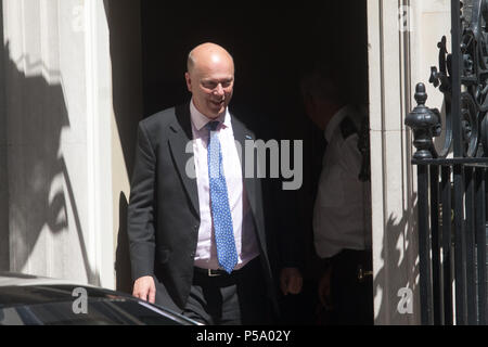 Londra. Il 26 giugno 2018. Segretario di Stato per i trasporti Chris Grayling MP lascia Downing Street dopo il settimanale riunione del gabinetto Credito: amer ghazzal/Alamy Live News Foto Stock