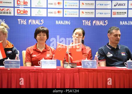 Nanjin, Nanjin, Cina. Il 26 giugno, 2018. Nanjing, Cina-26th Giugno 2018: la conferenza stampa della FIVB Pallavolo nazioni classifica finale donne Nanjing 2018 è tenuto in Nanjing East cinese della provincia di Jiangsu. Credito: SIPA Asia/ZUMA filo/Alamy Live News Foto Stock