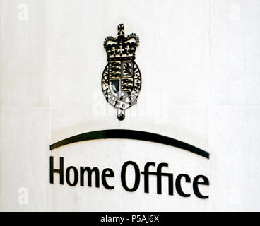 Home Office segno davanti al Palazzo del Governo, Londra Foto Stock