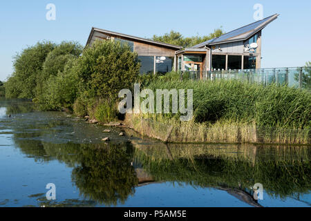 Centro visitatori presso Attenborough Riserva Naturale, Nottinghamshire England Regno Unito Foto Stock