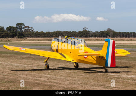 Ex militare francese anni cinquanta era Õs Nord 3202 velivolo formazione VH-JUD. Foto Stock