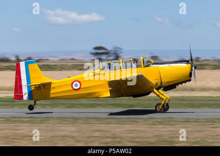 Ex militare francese anni cinquanta era Õs Nord 3202 velivolo formazione VH-JUD. Foto Stock