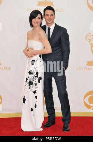 Julianna Margulies, Keith Lieberthal arrivando al sessantacinquesimo Primetime Emmy Awards presso il Nokia Theatre di Los Angeles.Julianna Margulies, Keith Lieberthal ------------- Red Carpet Event, verticale, STATI UNITI D'AMERICA, industria cinematografica, celebrità, fotografia, Bestof, arte cultura e intrattenimento, Topix celebrità moda / Verticale, meglio di, evento nella vita di Hollywood - California, moquette rossa e dietro le quinte, USA, industria cinematografica, celebrità, movie celebrità, personaggi televisivi, musica celebrità, fotografia, Bestof, arte cultura e intrattenimento, Topix, verticale, famiglia da dall'anno , 2013, inchiesta t Foto Stock