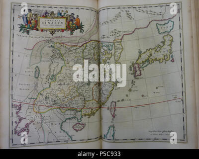 N/A. Inglese: Novus Atlas Sinensis di Martino Martini; pubblicato nel 1655 da Joan Blaeu come parte del volume 10 del suo Atlas maior. Inglese: Mappa della Cina . Il 22 aprile 2011. Martino Martini (1614-1661) Descrizione storico italiano e geografo Data di nascita e morte 20 Settembre 1614 6 Giugno 1661 Luogo di nascita e morte Trento Hangzhou periodo di lavoro del XVII secolo il controllo autorità : Q1243676 VIAF:12554068 ISNI:0000 0001 2099 1823 LCCN:N79039954 NLA:49285959 Aprire Libreria:OL43570un WorldCat 146 Atlas maior 1655 - vol 10 - Novus Atlas Sinensis - Cina - P1080382 Foto Stock